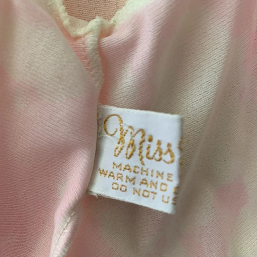 Vtg Miss‎ Elaine Long Nightgown Robe Low Back Lace